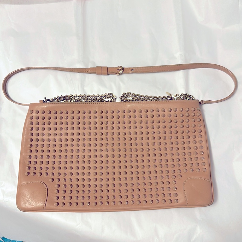Christian Louboutin Loubiposh Spikes
Crossbody, Nude Pink Tone, Authentic Used